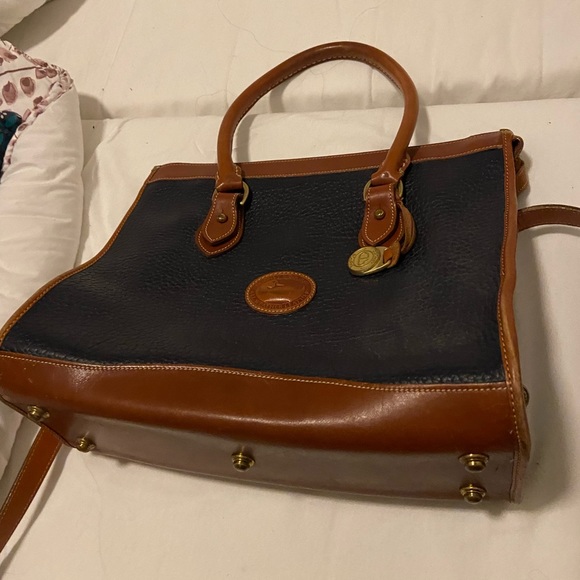Dooney & Bourke Handbags - Dooney and Bourke black vintage bag Preloved